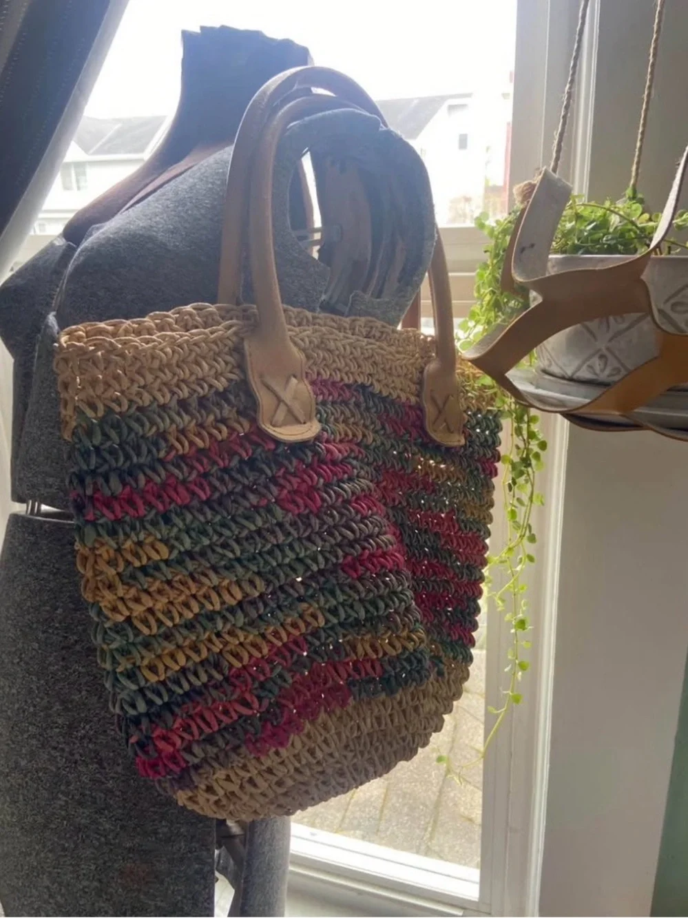 Vintage Woven handbag/purse with leather straps